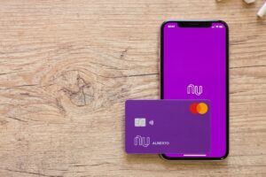 Nubank permite transformar limite do cartão em dinheiro na conta; veja como 