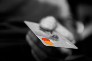 Parcelamento da fatura do cartão de crédito afeta o score?