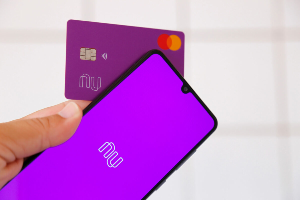 Nubank dá dicas para aumentar o limite do cartão de crédito com mais rapidez