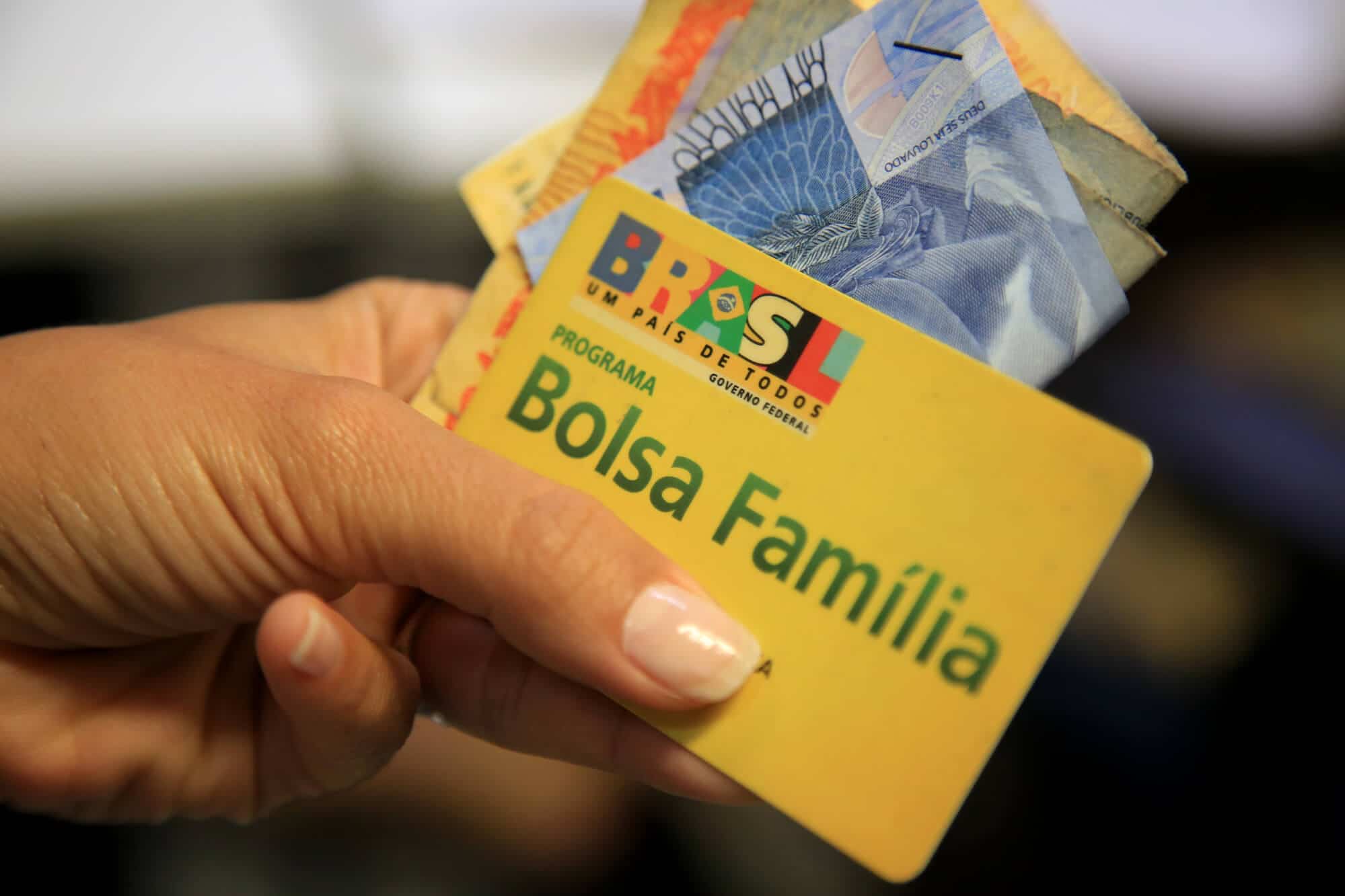 Segurados do Bolsa Família que aumentam a renda para acima de R$ 218, não perdem o benefício de imediato